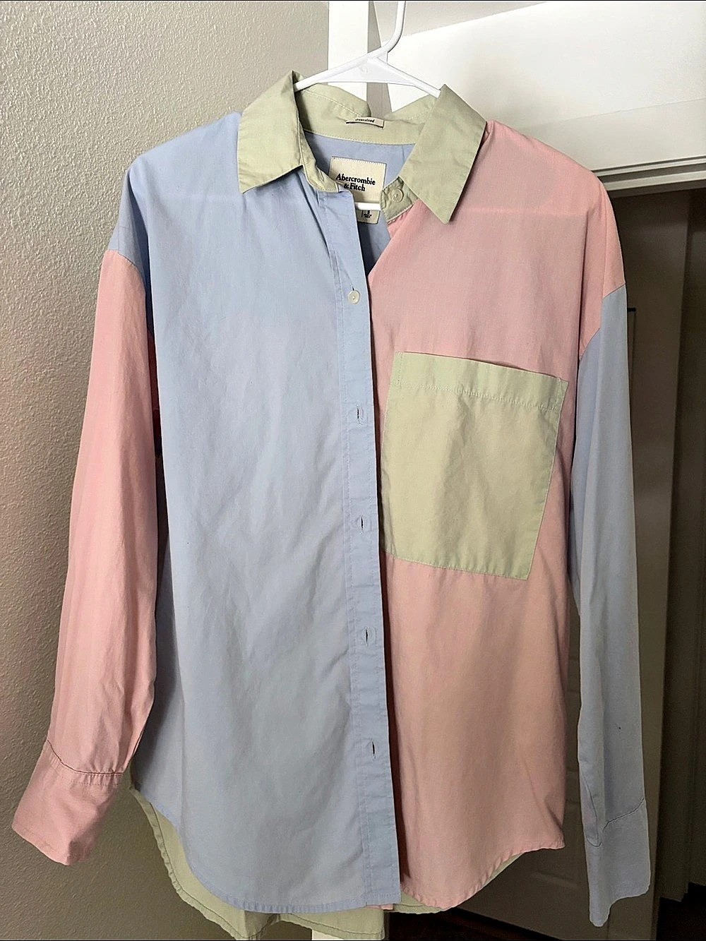 Abercrombie & Fitch Oversized Colorblock Poplin Button-Up Shirt Blue & Pink Size